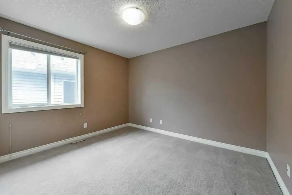 6 Royal Birkdale Court NW Calgary AB T3G 5R5