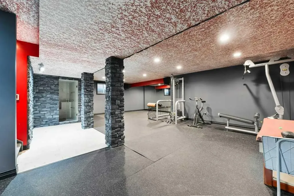 6 Royal Birkdale Court NW Calgary AB T3G 5R5