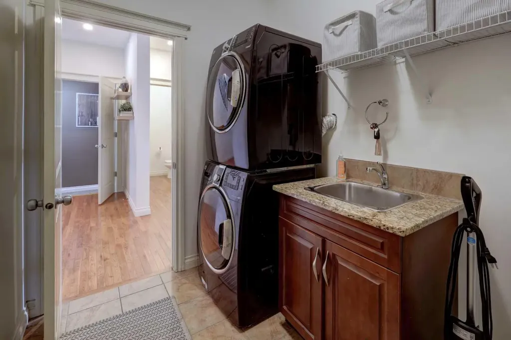 1329 Prairie Springs Park SW Airdrie AB T4B 0E8