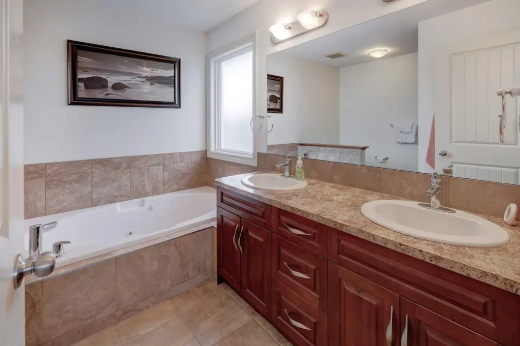 1329 Prairie Springs Park SW Airdrie AB T4B 0E8
