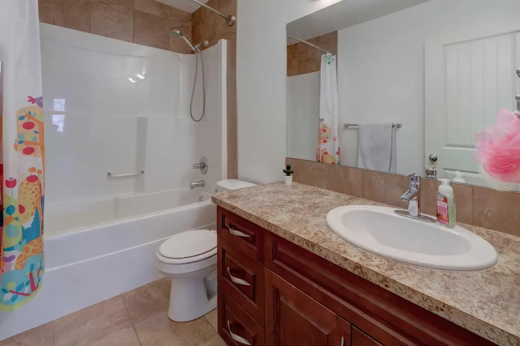 1329 Prairie Springs Park SW Airdrie AB T4B 0E8