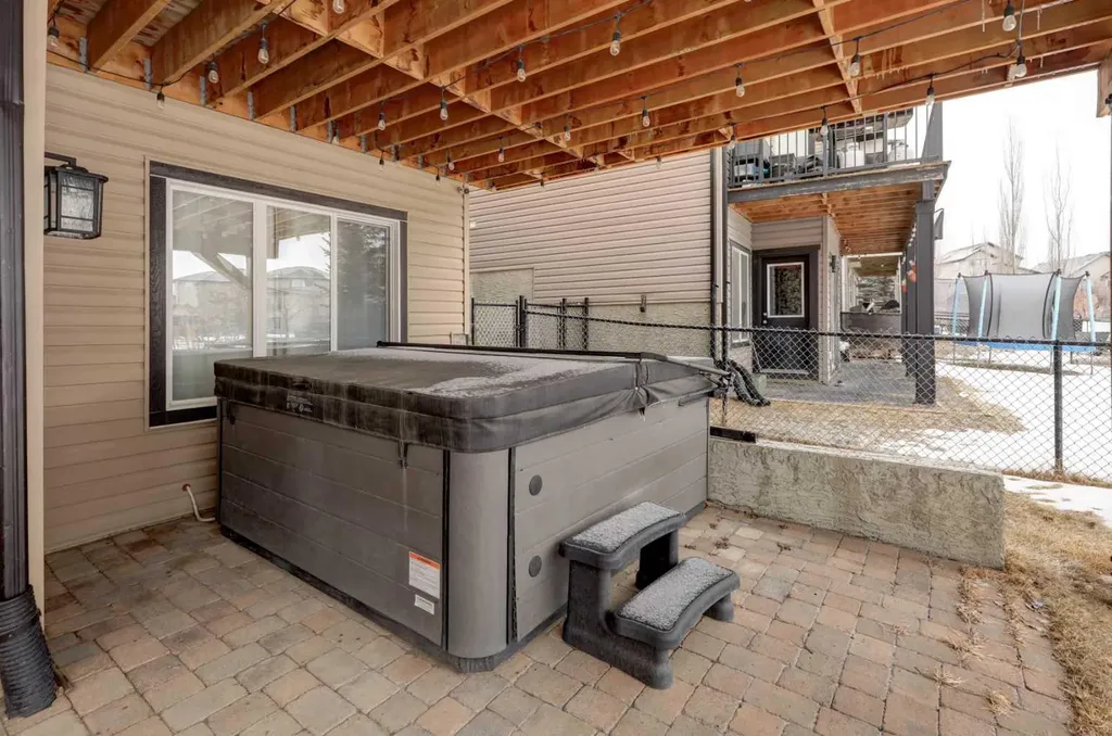 1329 Prairie Springs Park SW Airdrie AB T4B 0E8