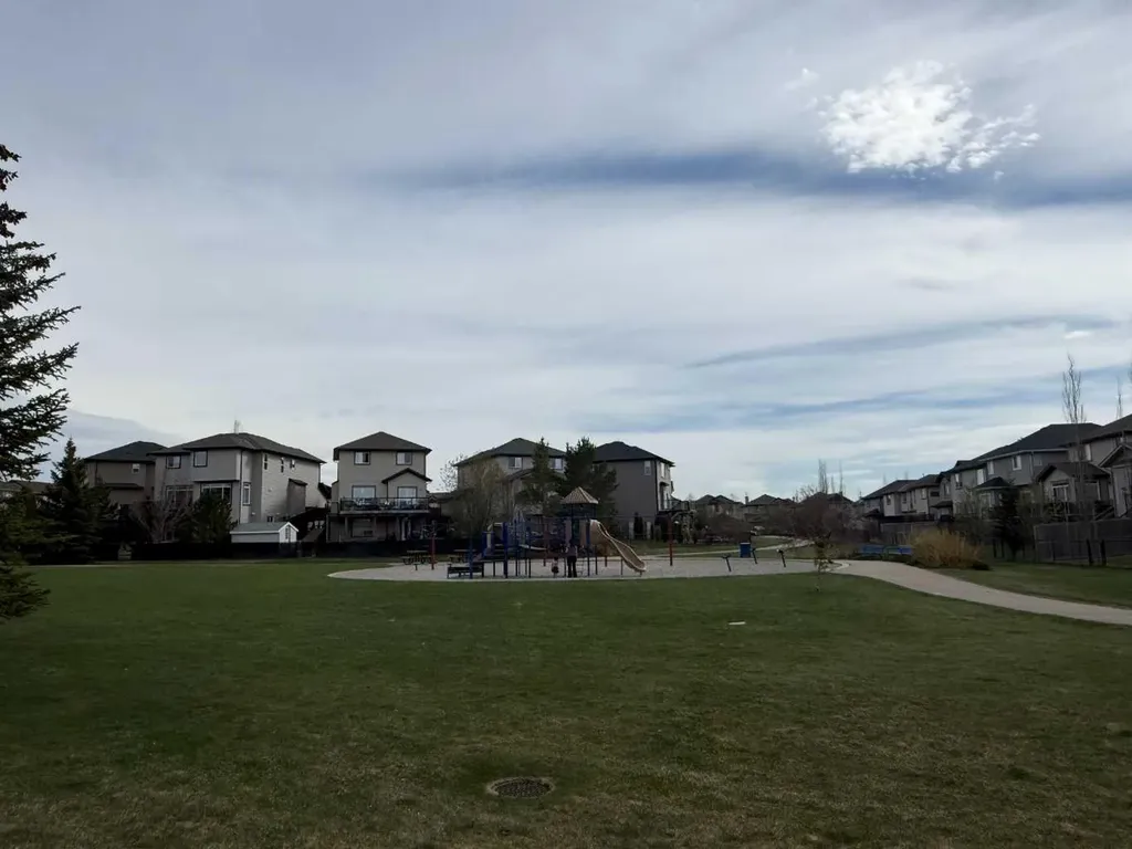 1329 Prairie Springs Park SW Airdrie AB T4B 0E8