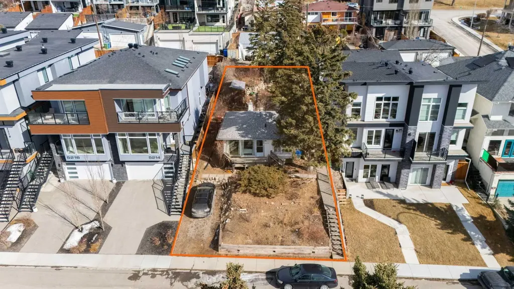 5212 22 Avenue NW Calgary AB T3B 0Y9