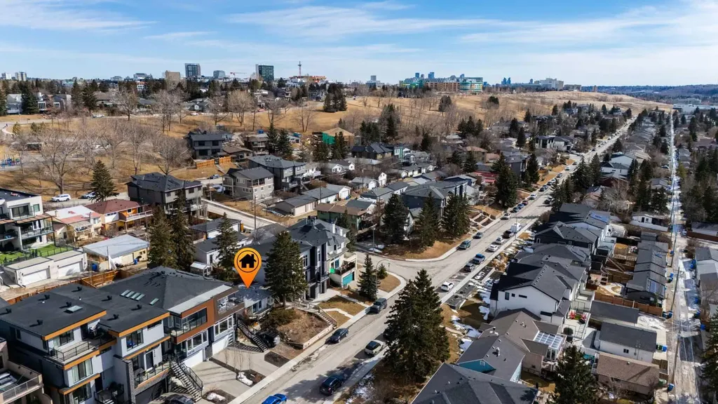 5212 22 Avenue NW Calgary AB T3B 0Y9