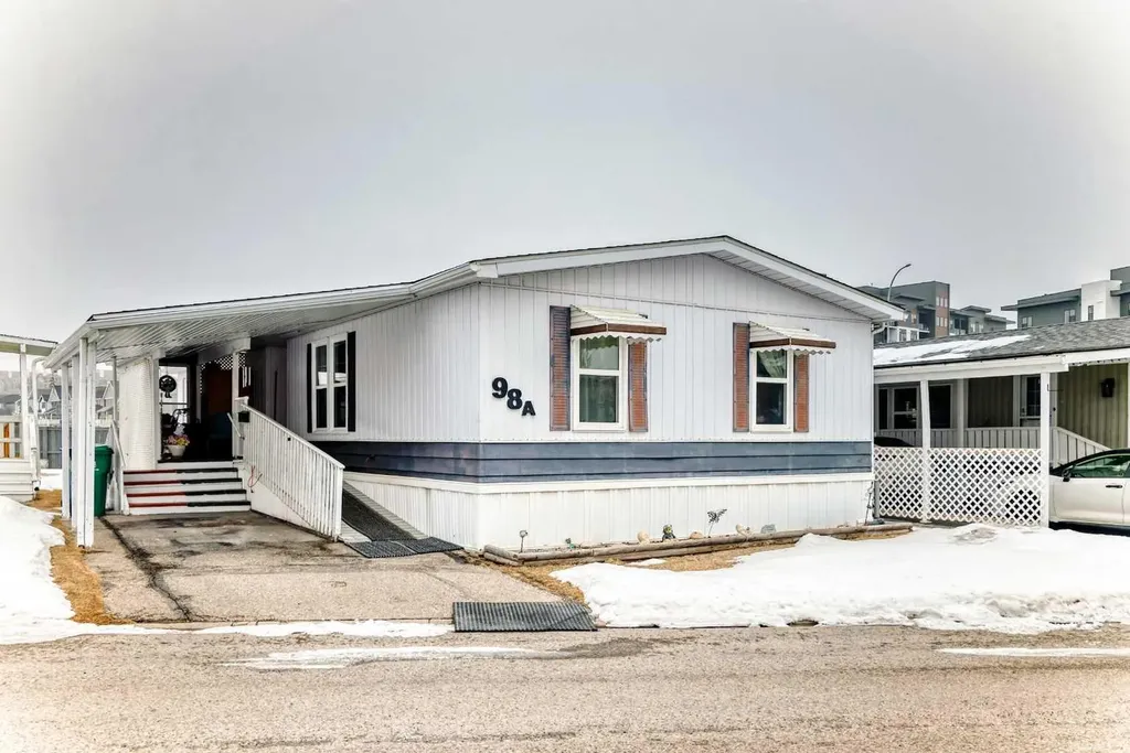 99 Arbour Lake Road NW Calgary AB T3G 4E4