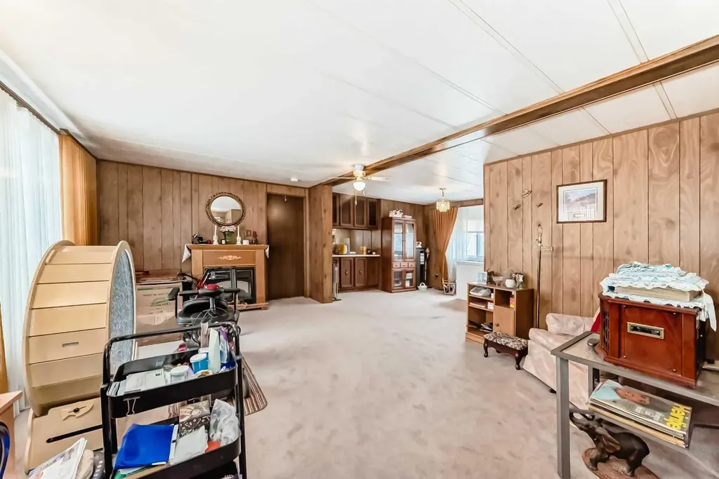 99 Arbour Lake Road NW Calgary AB T3G 4E4