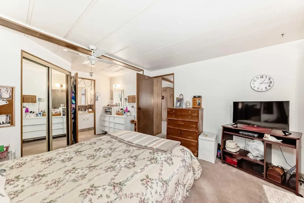 99 Arbour Lake Road NW Calgary AB T3G 4E4