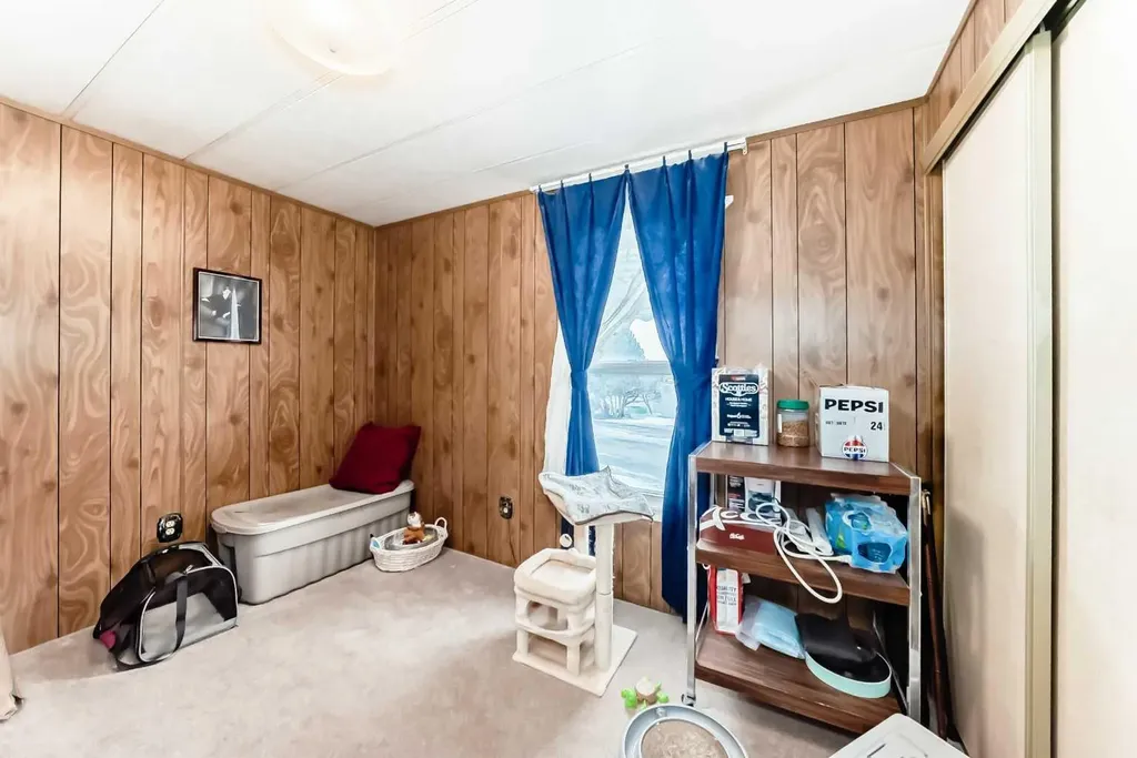 99 Arbour Lake Road NW Calgary AB T3G 4E4