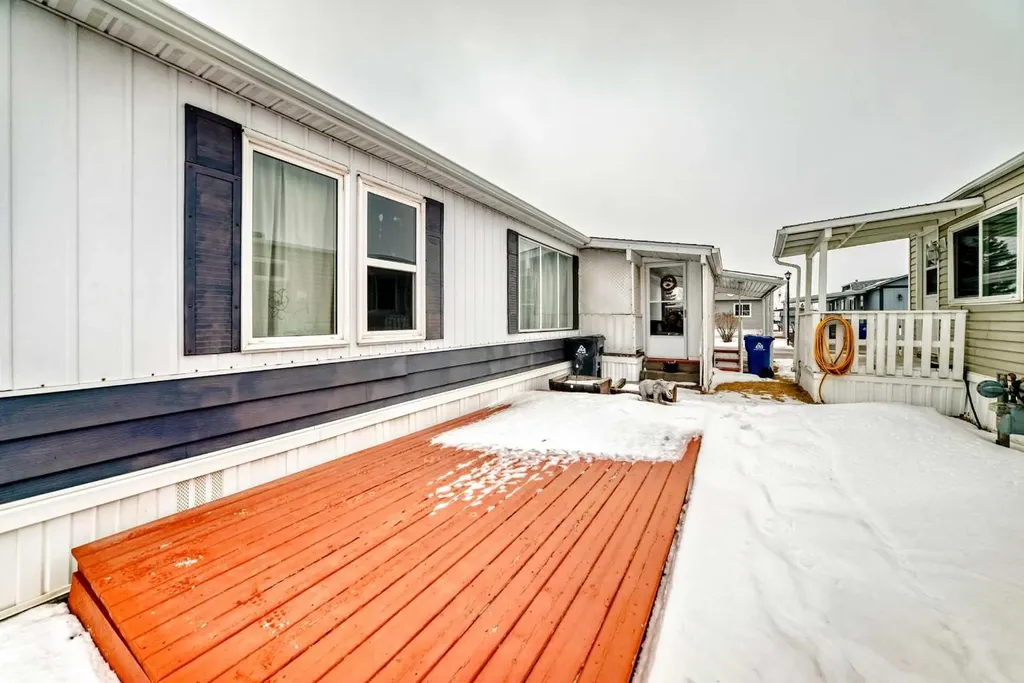 99 Arbour Lake Road NW Calgary AB T3G 4E4