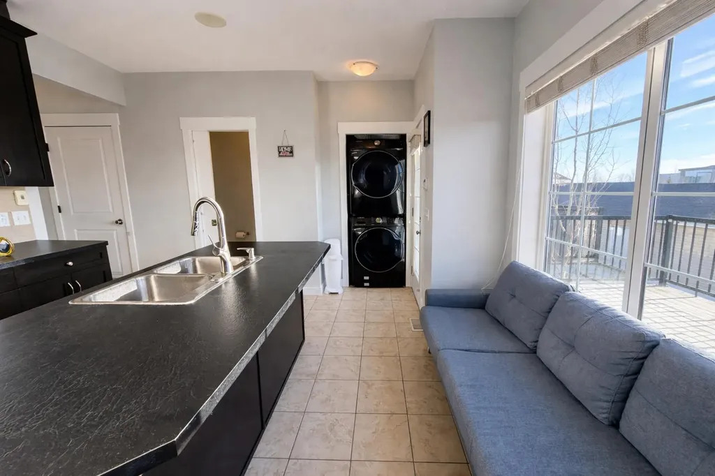 292 Rainbow Falls Drive Chestermere AB T1X 0E4