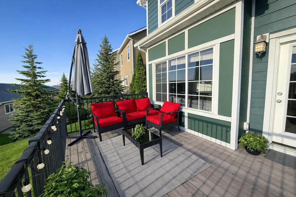 292 Rainbow Falls Drive Chestermere AB T1X 0E4