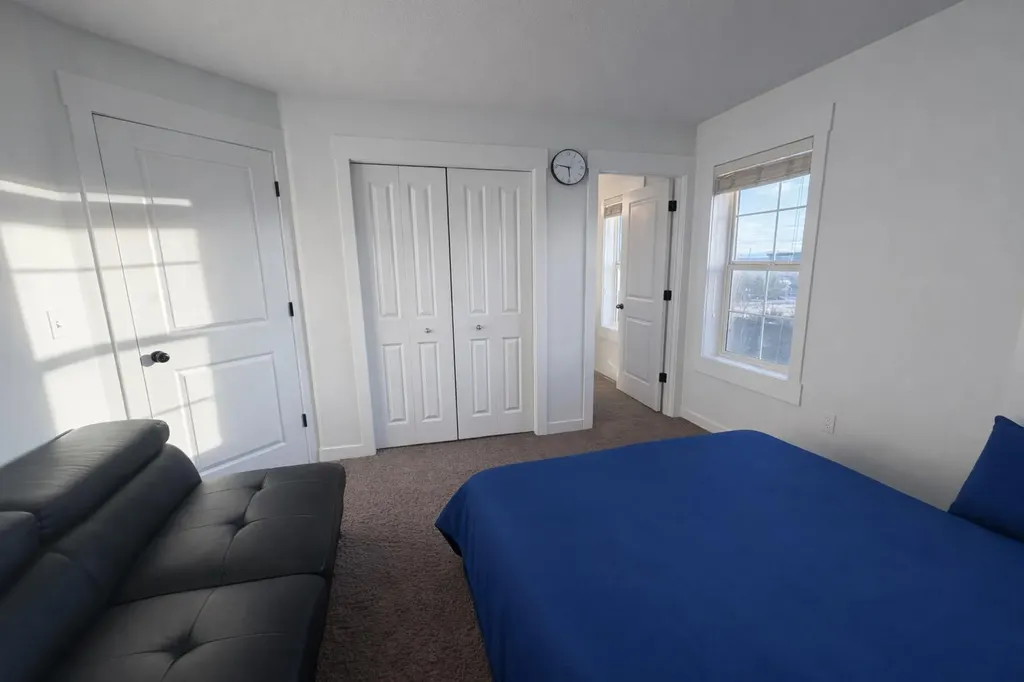 292 Rainbow Falls Drive Chestermere AB T1X 0E4