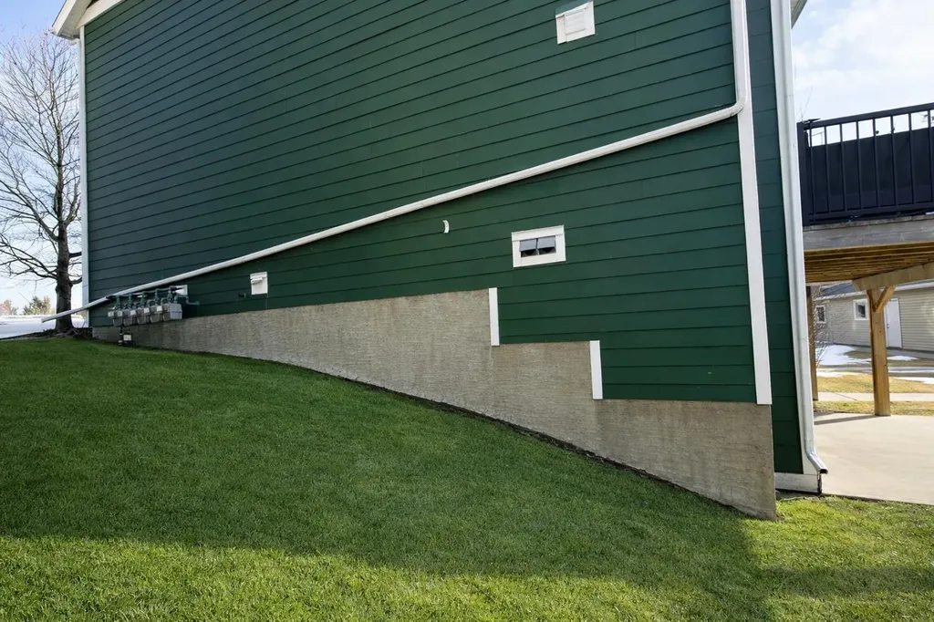 292 Rainbow Falls Drive Chestermere AB T1X 0E4