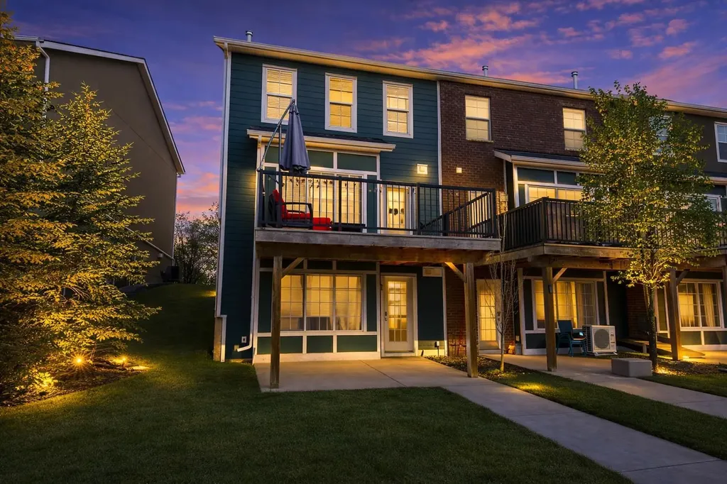 292 Rainbow Falls Drive Chestermere AB T1X 0E4