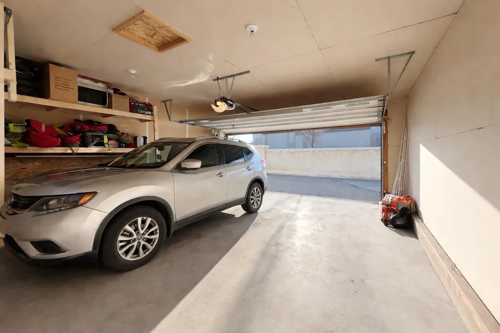 292 Rainbow Falls Drive Chestermere AB T1X 0E4