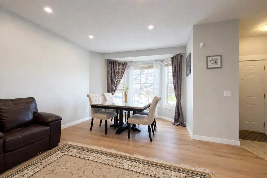 292 Rainbow Falls Drive Chestermere AB T1X 0E4