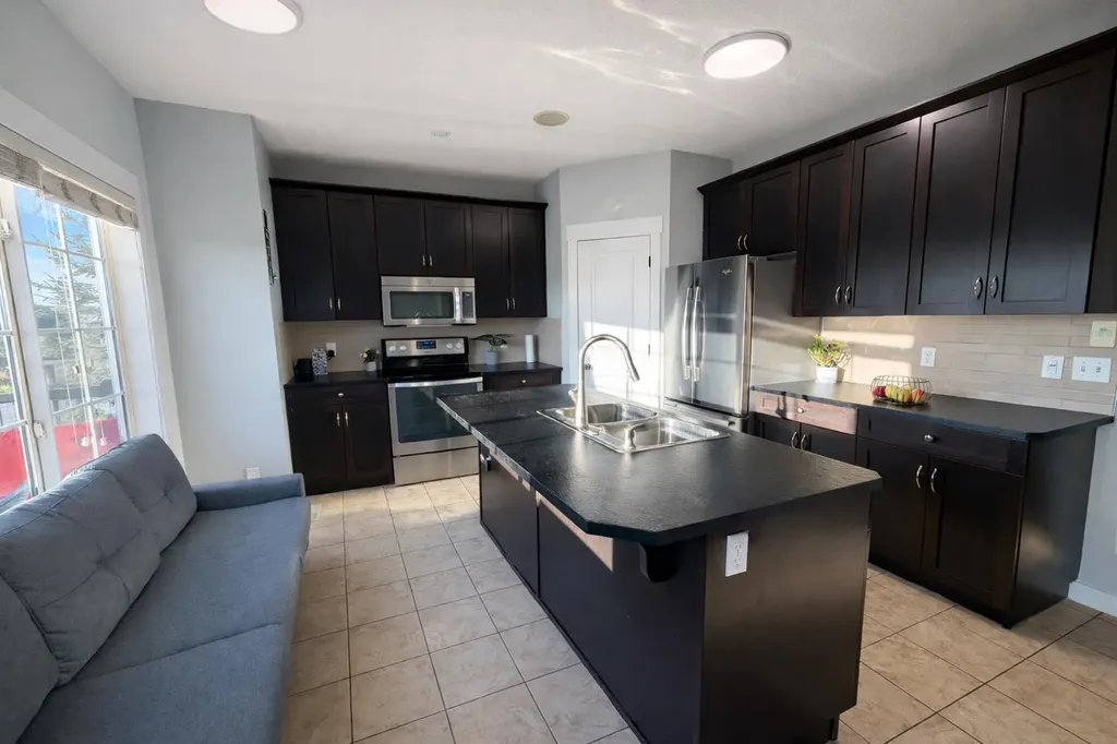 292 Rainbow Falls Drive Chestermere AB T1X 0E4