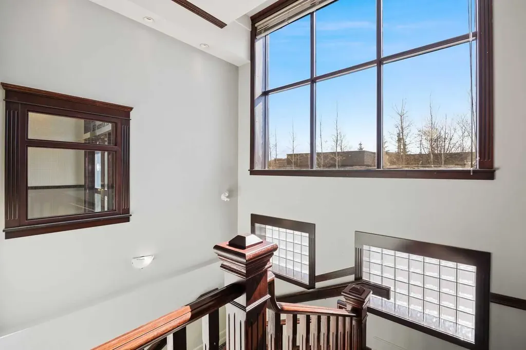 1018 Macleod Trail SE Calgary AB T2G 2M7