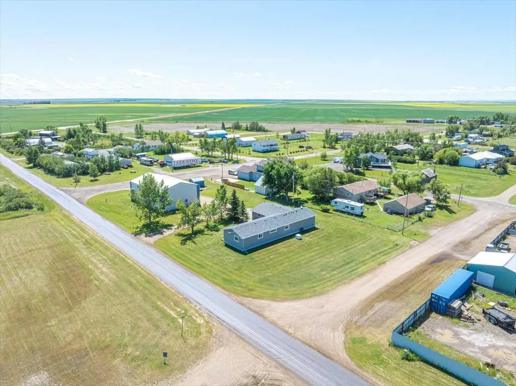 513 Railway Avenue Rural Vulcan County AB T0L0L0