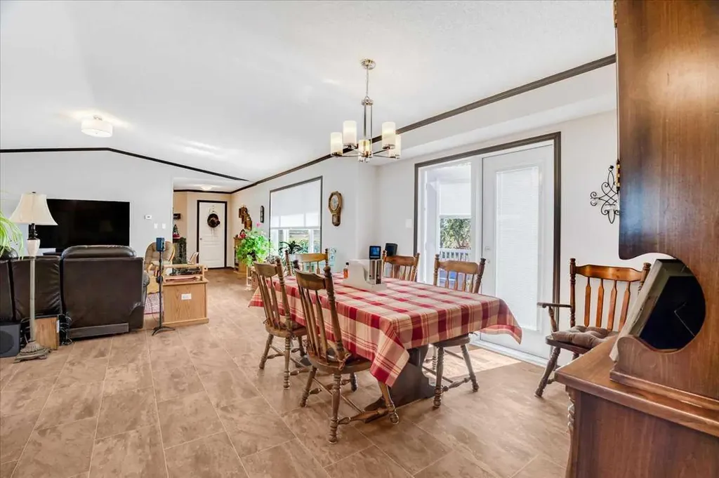 513 Railway Avenue Rural Vulcan County AB T0L0L0