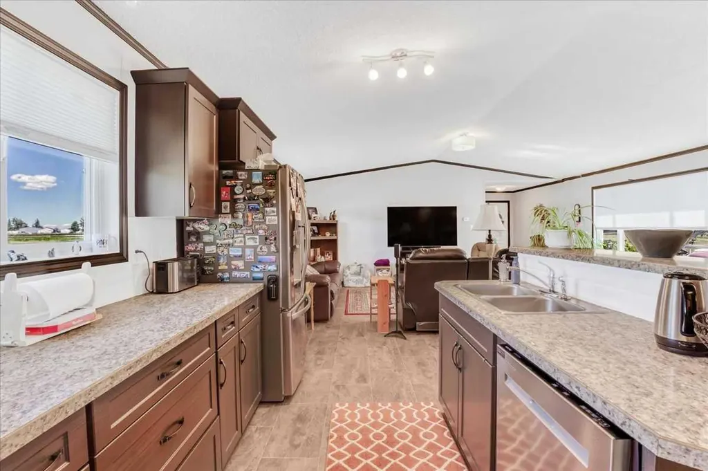 513 Railway Avenue Rural Vulcan County AB T0L0L0