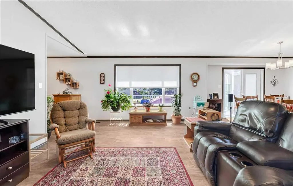 513 Railway Avenue Rural Vulcan County AB T0L0L0