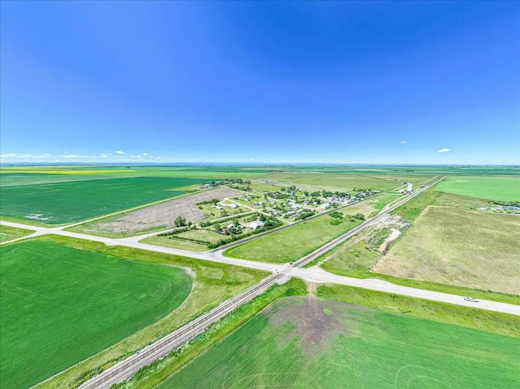 513 Railway Avenue Rural Vulcan County AB T0L0L0