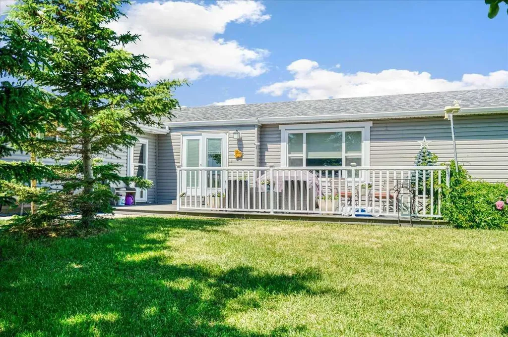 513 Railway Avenue Rural Vulcan County AB T0L0L0