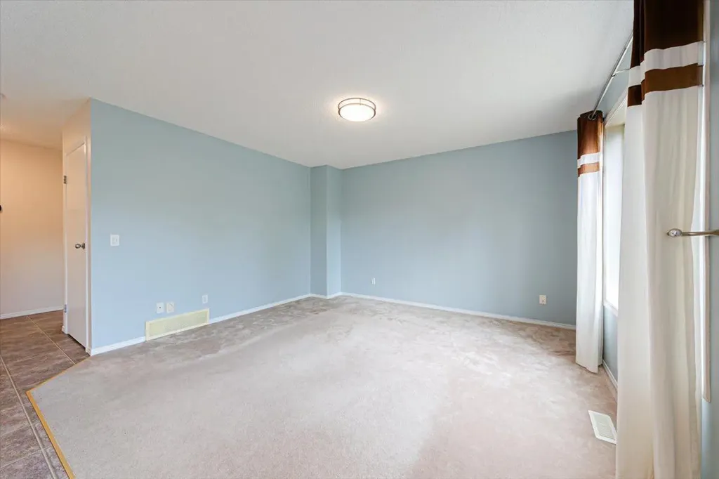 274 Bridleridge Way SW Calgary AB T2Y 4M6