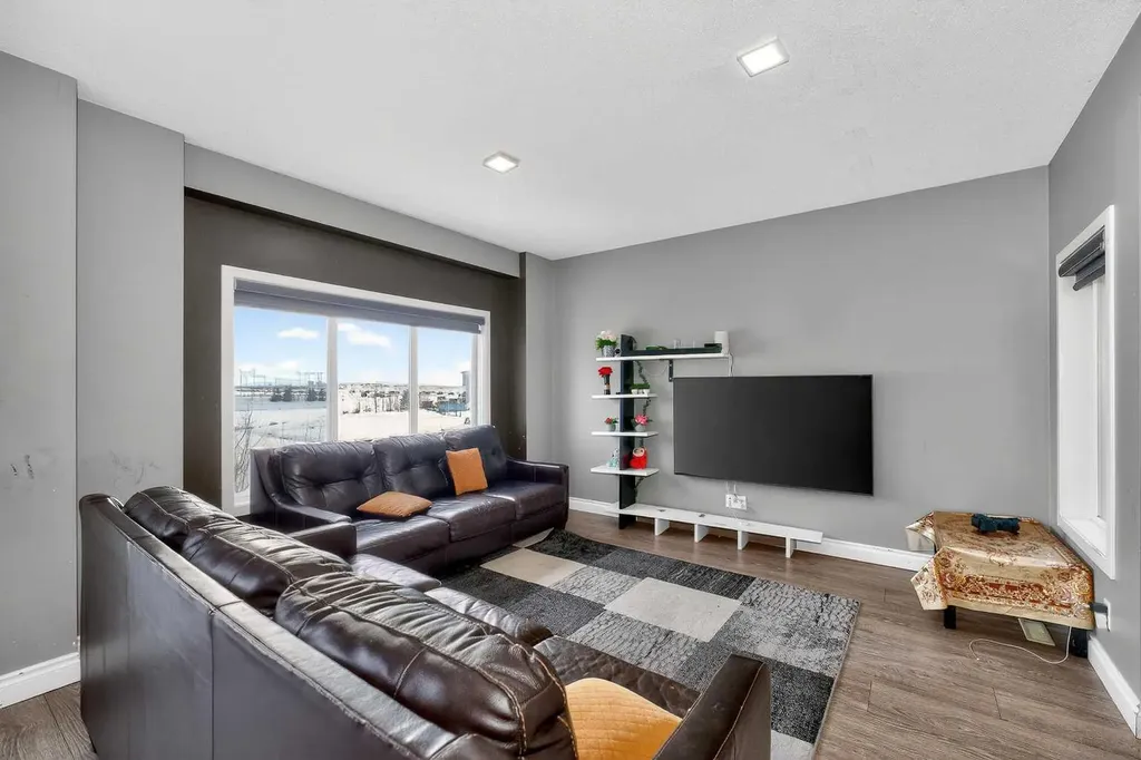 45 Redstone Drive NE Calgary AB T3J 0N2