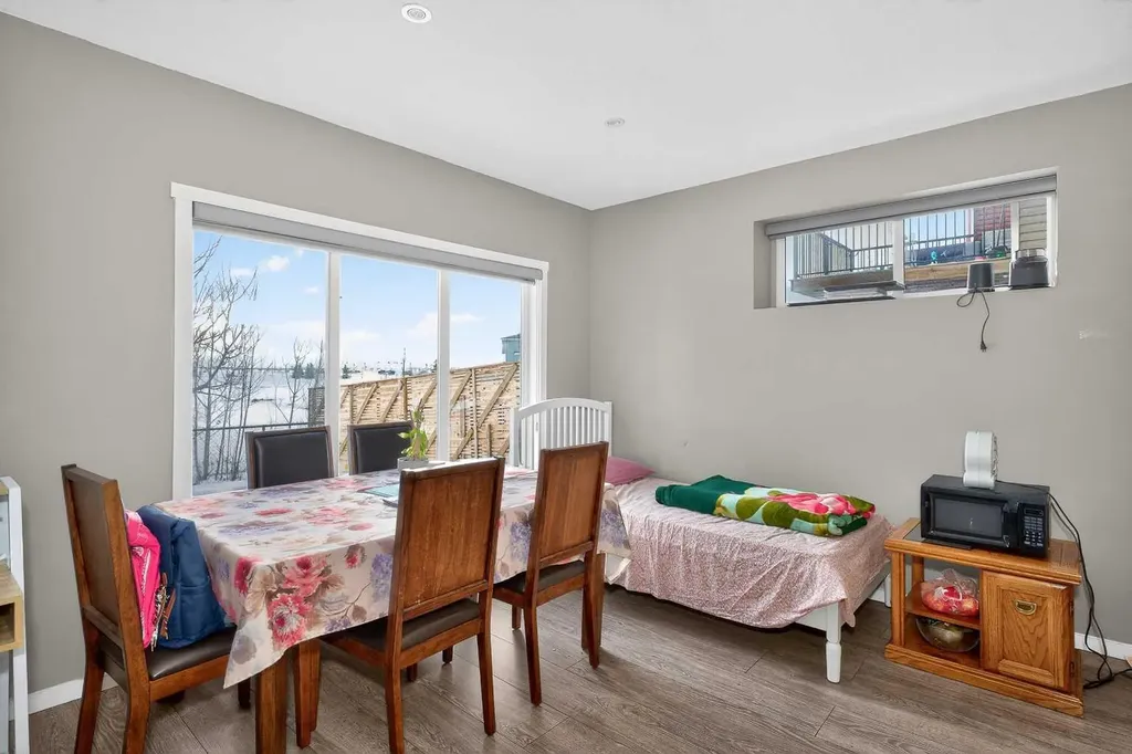 45 Redstone Drive NE Calgary AB T3J 0N2