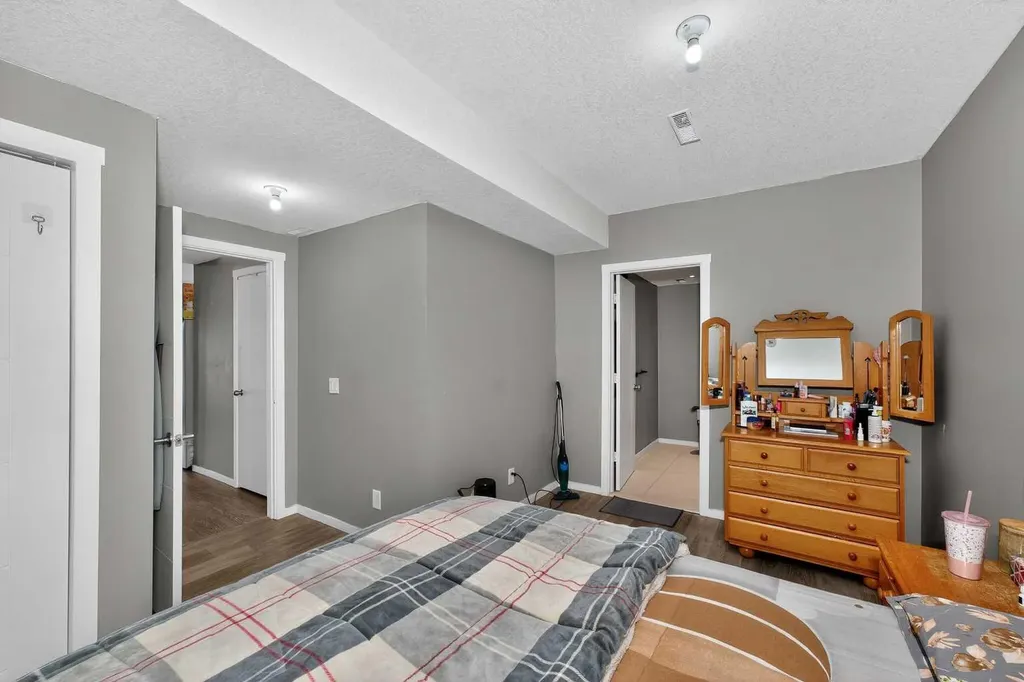 45 Redstone Drive NE Calgary AB T3J 0N2