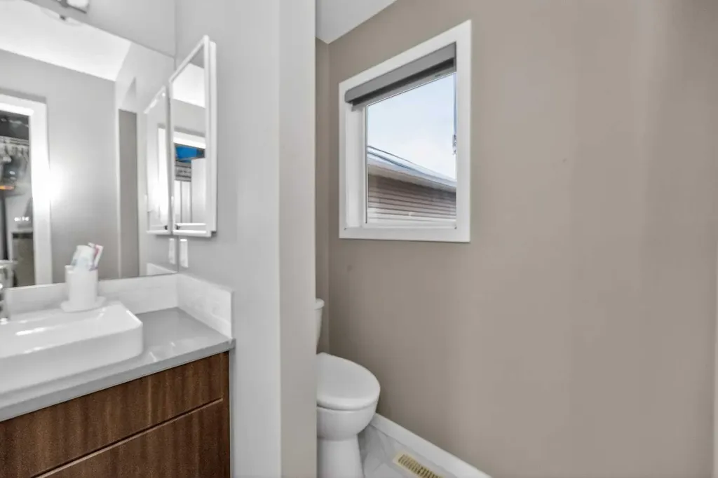 45 Redstone Drive NE Calgary AB T3J 0N2
