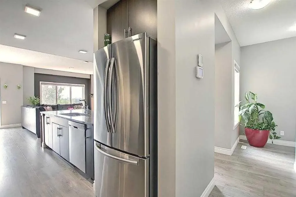 45 Redstone Drive NE Calgary AB T3J 0N2