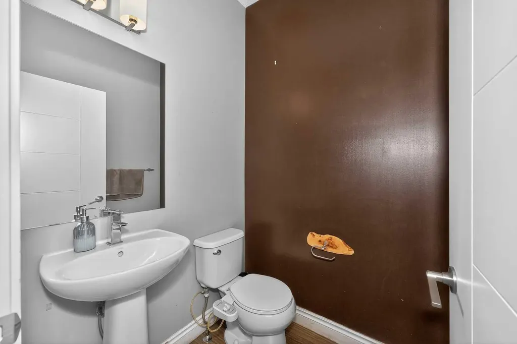 45 Redstone Drive NE Calgary AB T3J 0N2