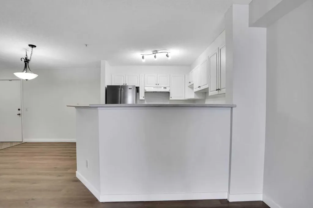 5500 Somervale Court SW Calgary AB T2Y4L9