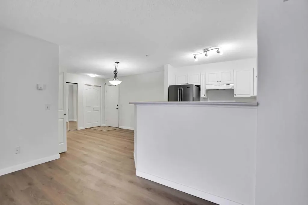 5500 Somervale Court SW Calgary AB T2Y4L9