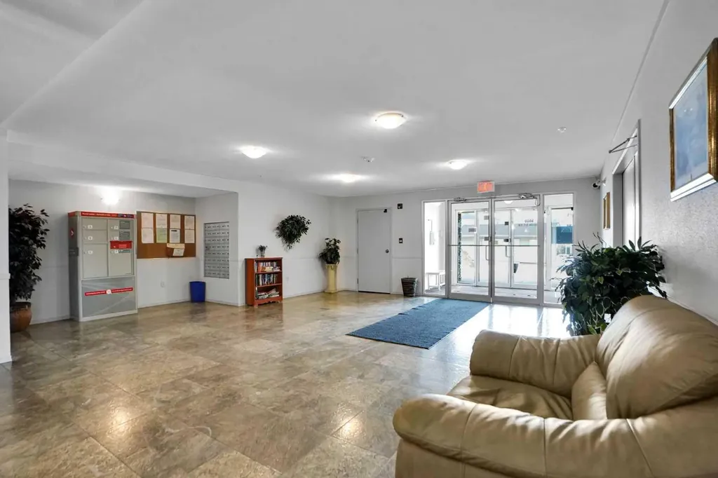 5500 Somervale Court SW Calgary AB T2Y4L9