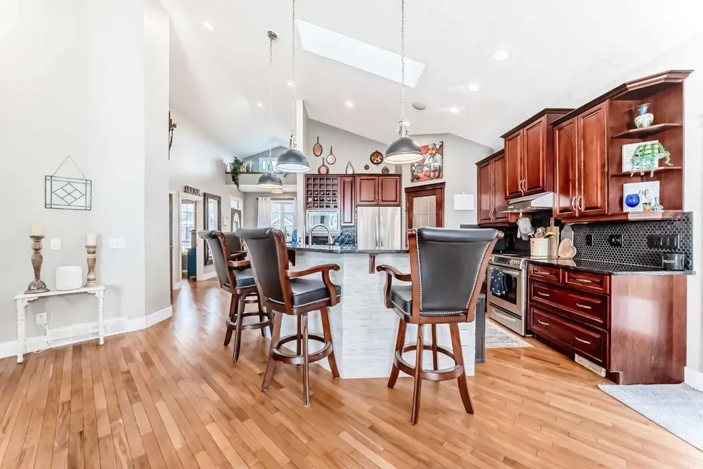 33 Boulder Creek Manor SE Langdon AB T0J1X3