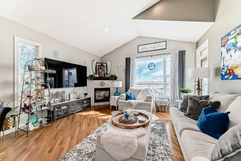 33 Boulder Creek Manor SE Langdon AB T0J1X3