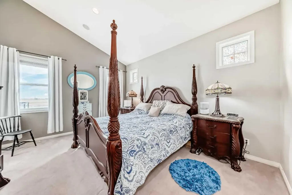 33 Boulder Creek Manor SE Langdon AB T0J1X3
