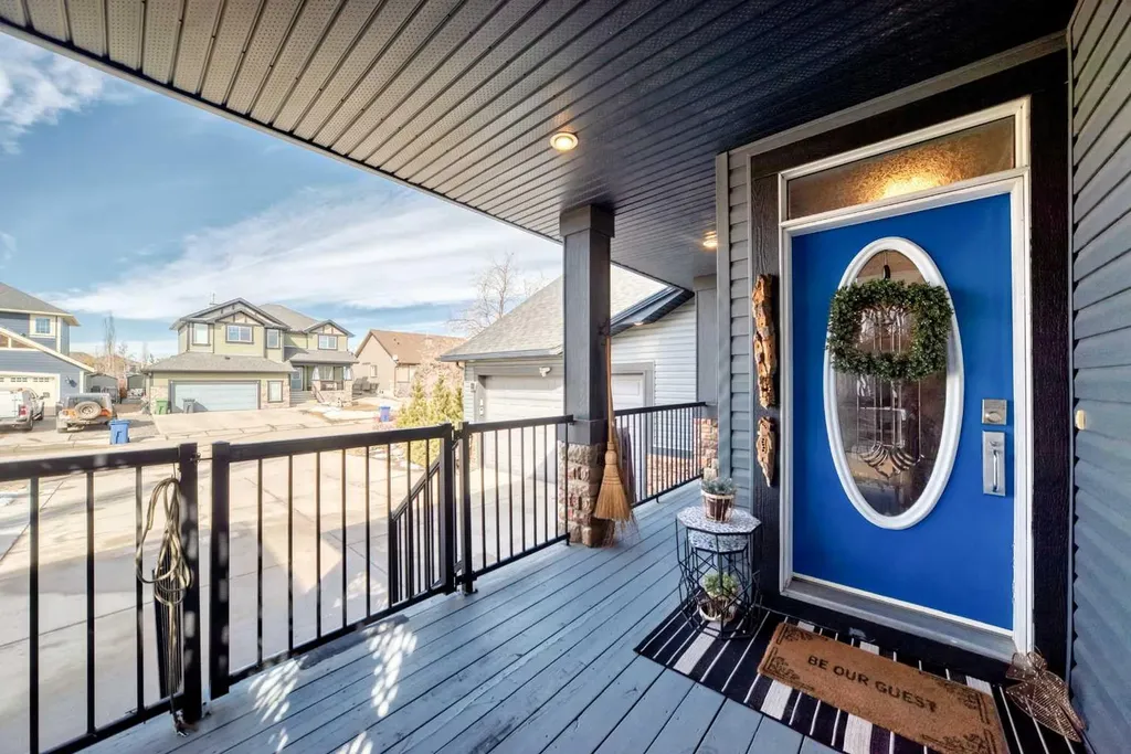 33 Boulder Creek Manor SE Langdon AB T0J1X3