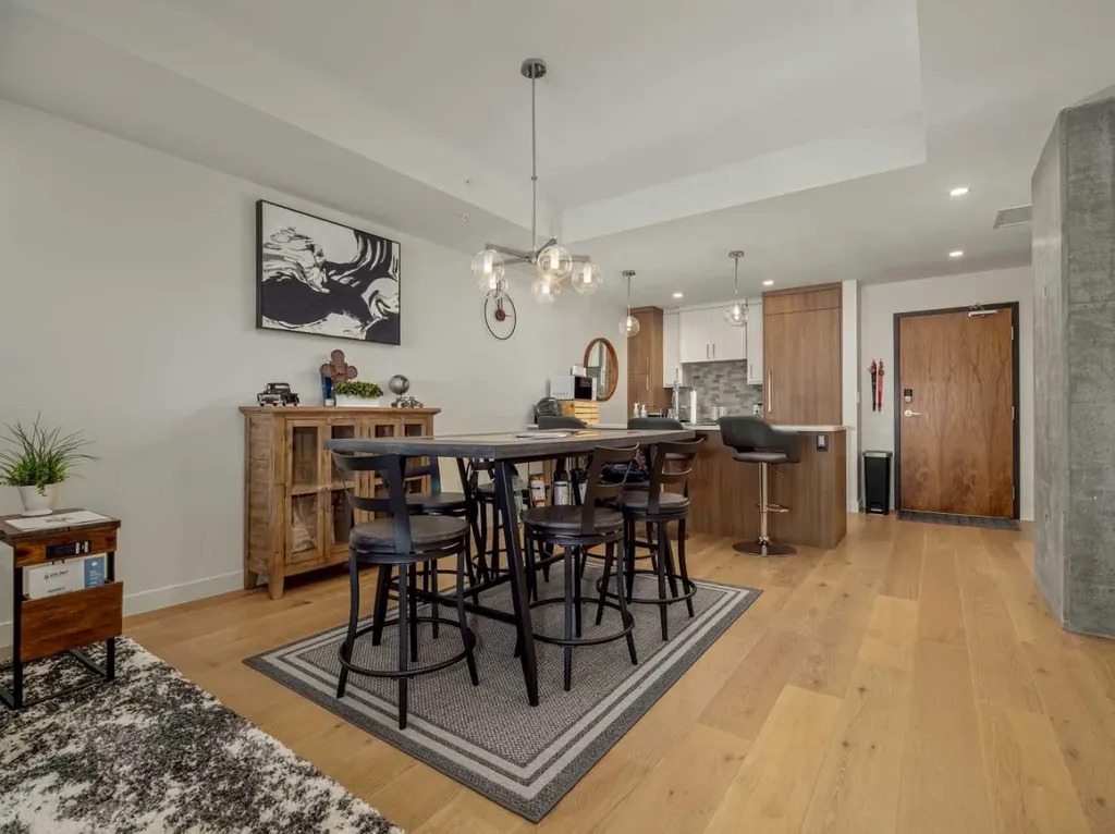 102 Scenic Drive N Lethbridge AB T1J 0J4