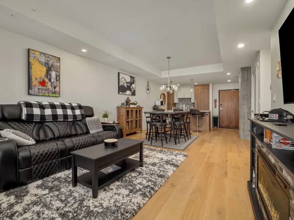 102 Scenic Drive N Lethbridge AB T1J 0J4
