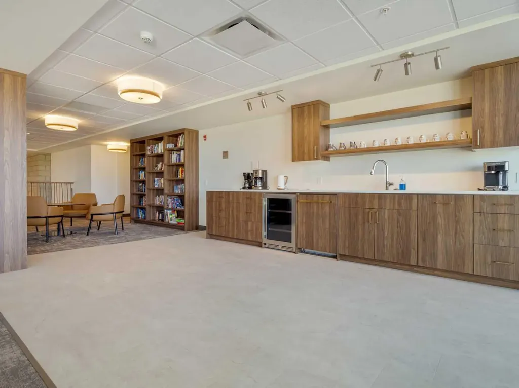 102 Scenic Drive N Lethbridge AB T1J 0J4