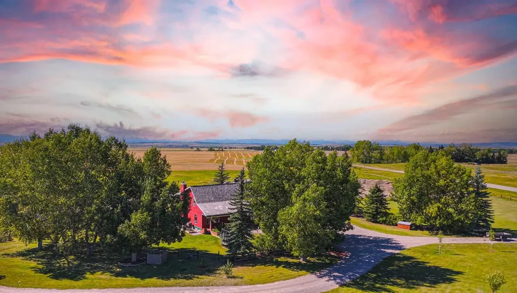 32 Aventerra Way Rural Rocky View County AB T3Z 0B1