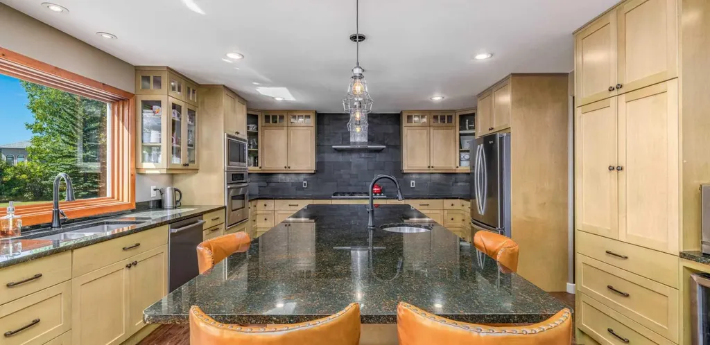 32 Aventerra Way Rural Rocky View County AB T3Z 0B1