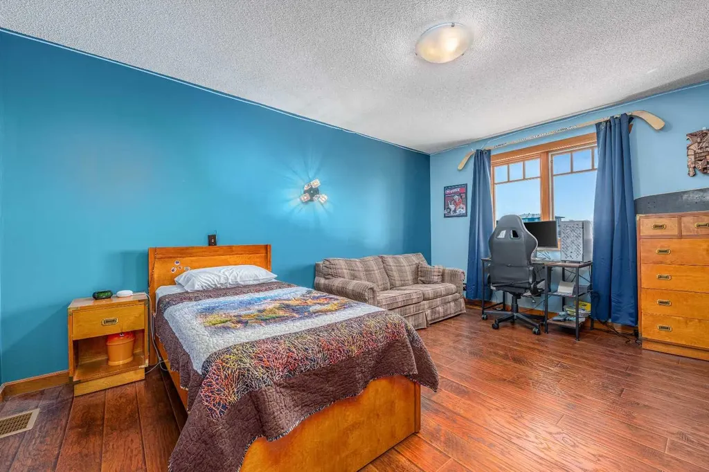 32 Aventerra Way Rural Rocky View County AB T3Z 0B1