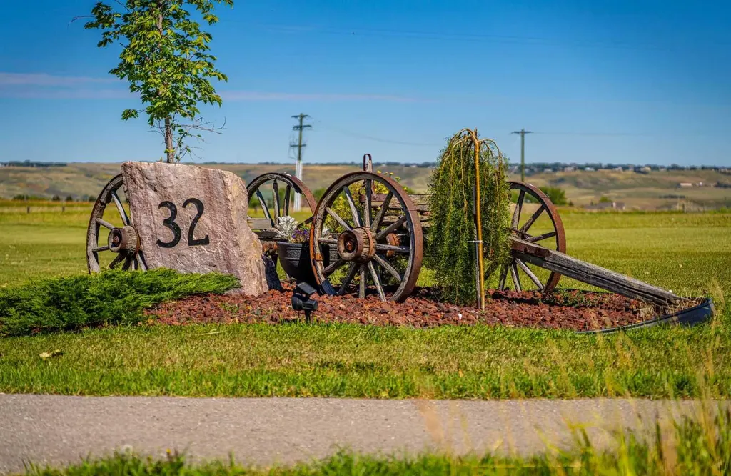 32 Aventerra Way Rural Rocky View County AB T3Z 0B1